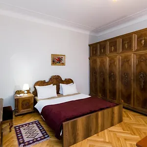 Gallery Rustaveli 1 , Tbilisi Georgia