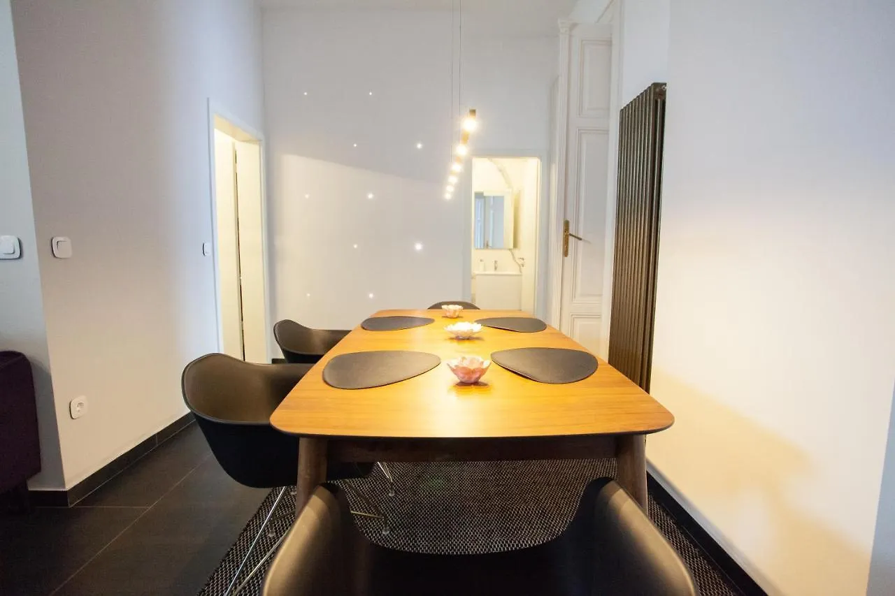 Real Deluxe Next To Danube Apartment Budapest