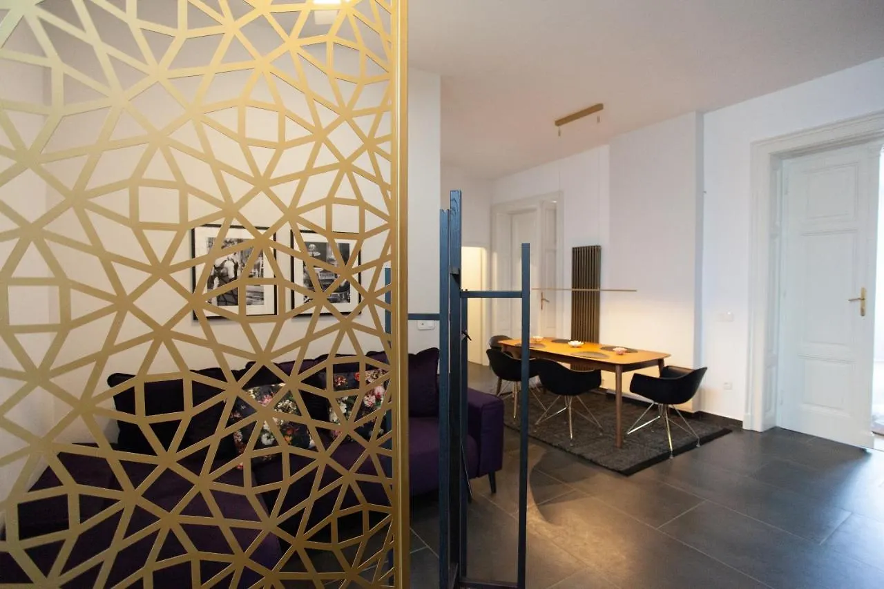 Real Deluxe Next To Danube Apartment Budapest Hungary