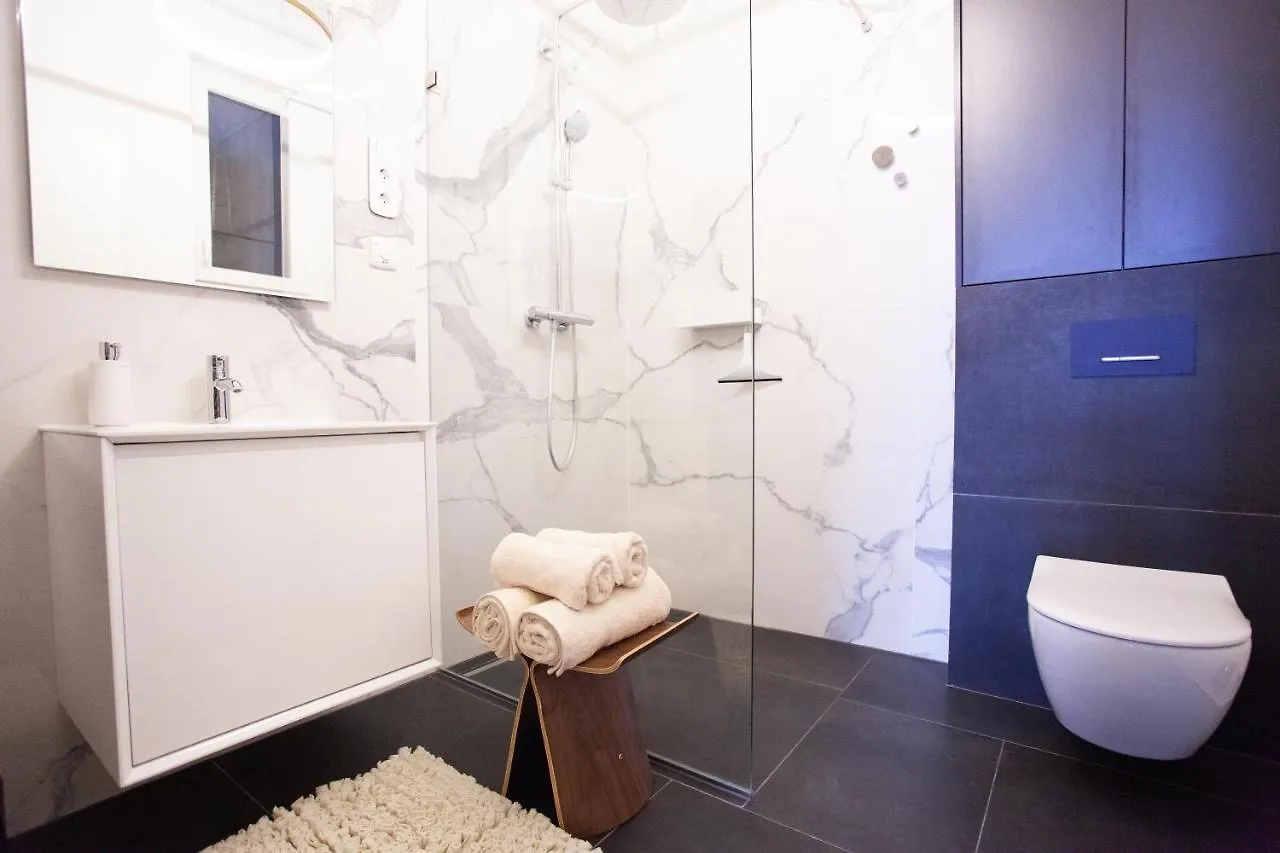 Real Deluxe Next To Danube Apartment Budapest