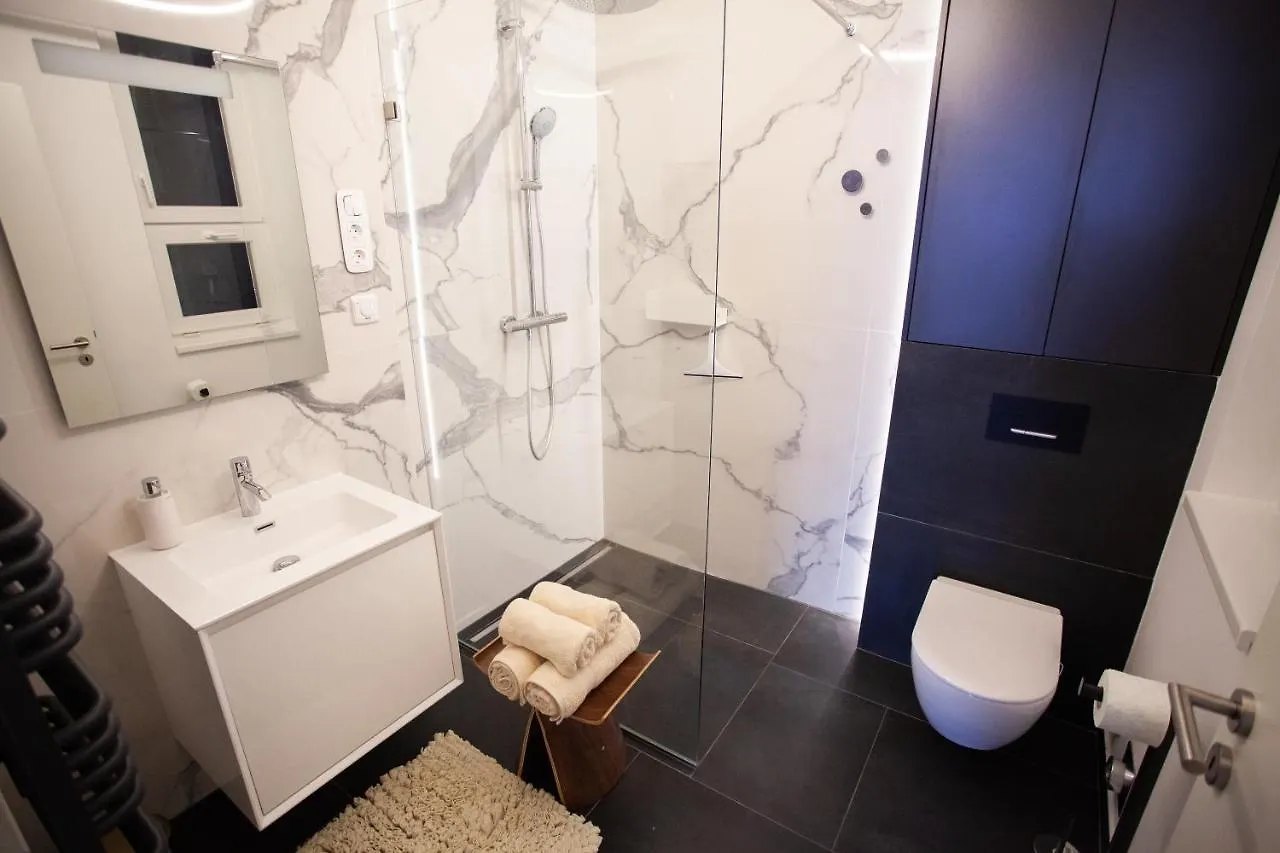Real Deluxe Next To Danube Apartment Budapest